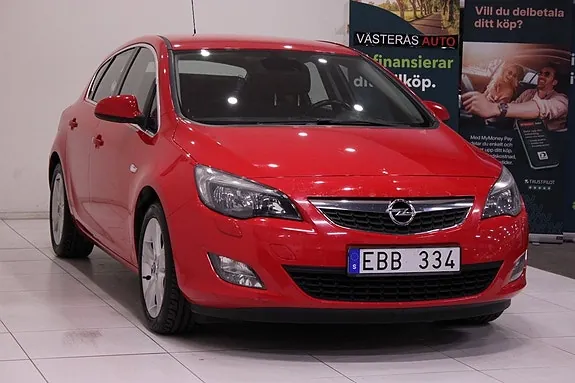 Opel Astra 2010 photo 4
