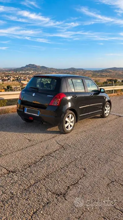 Suzuki Swift 2008 photo 5