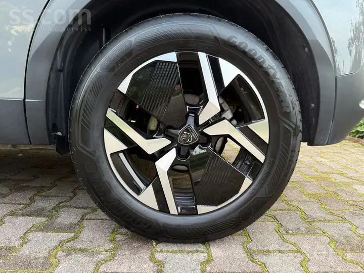 Peugeot 2008 2024 photo 5