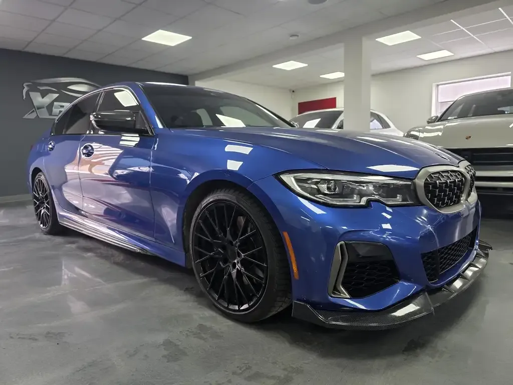 BMW 3 Series 2021 photo 2