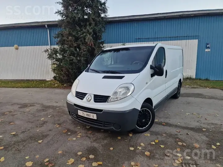 Renault Trafic 2012 photo 3