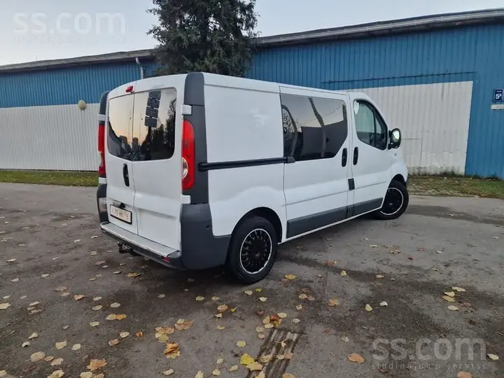 Renault Trafic 2012 photo 5