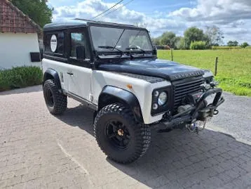 Land Rover Defender 90 1988 photo 2