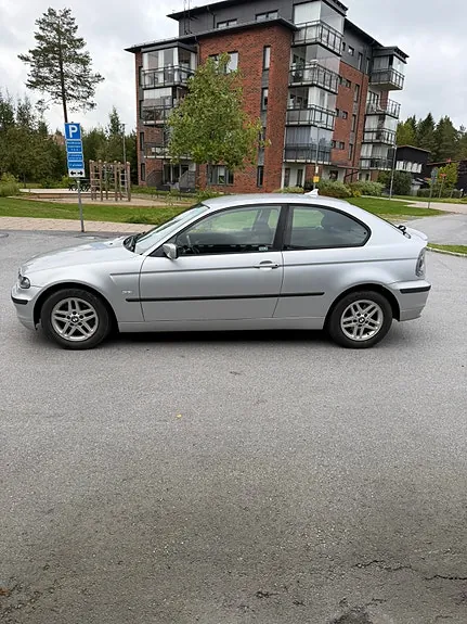 BMW 316Ti 2002 photo 2