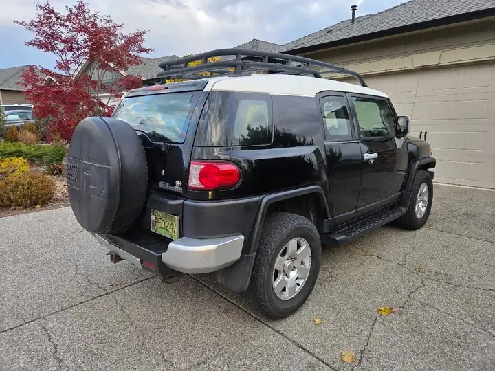 Toyota Fj Cruiser 2010 photo 4