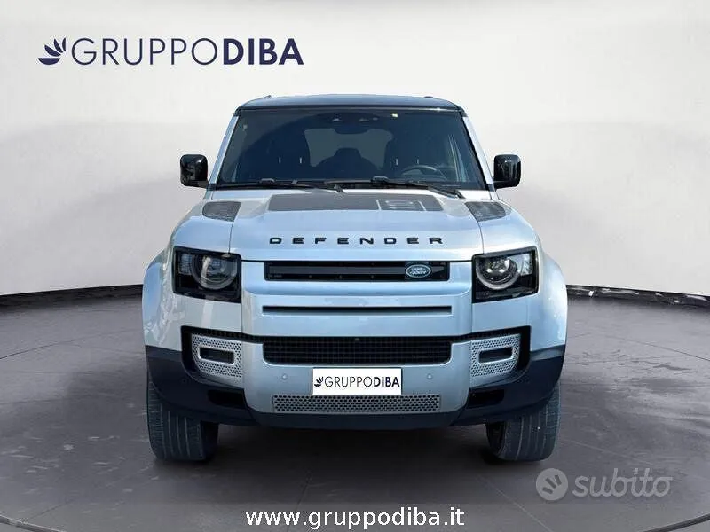 Land Rover Defender 2024 photo 2
