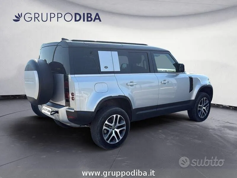 Land Rover Defender 2024 photo 4