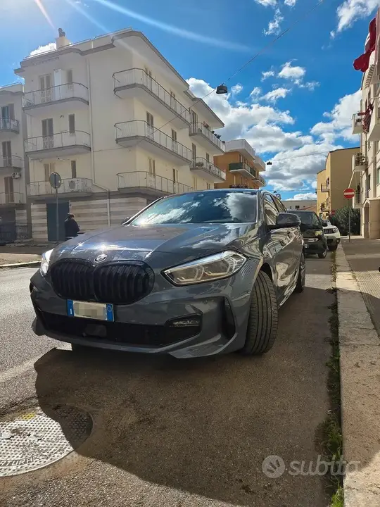 BMW 118D 2022 photo 2