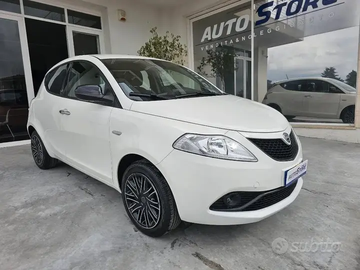 Lancia Ypsilon 2021 photo 3