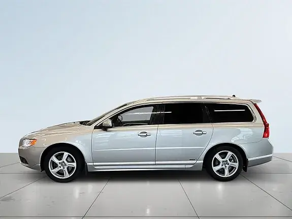 Volvo V70 2012 photo 4
