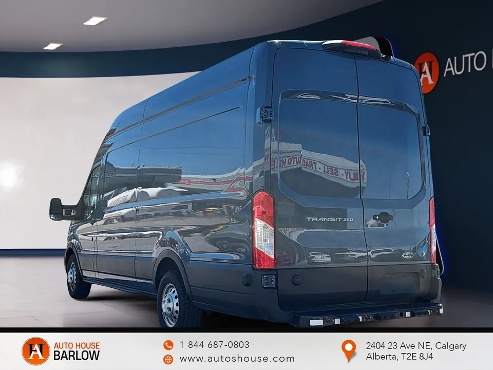 Ford Transit 2022 photo 5