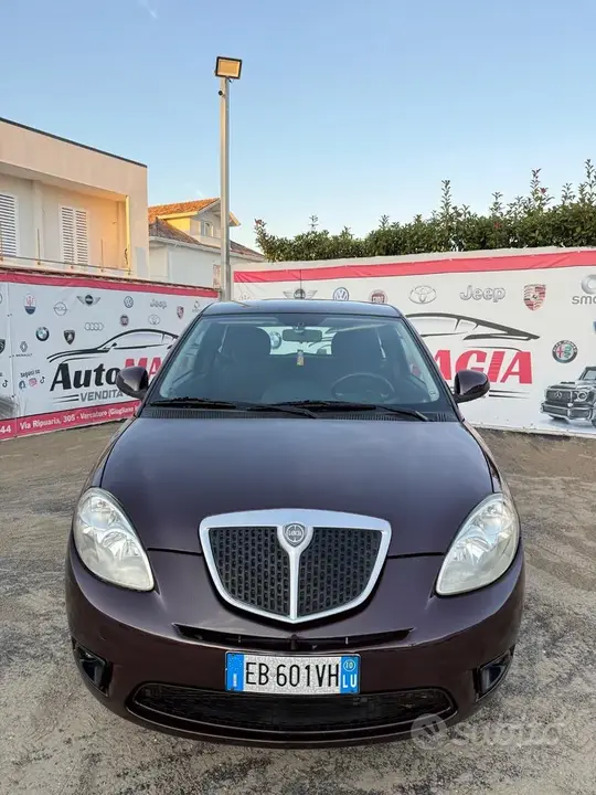 Lancia Ypsilon 2010 photo 3