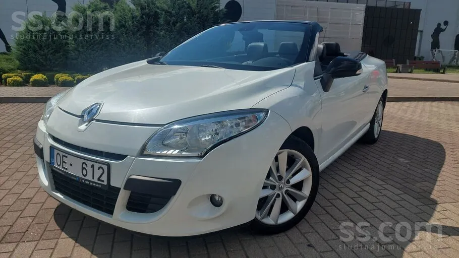 Renault Megane 2010 photo 2