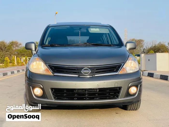 Nissan Versa 2012 photo 3