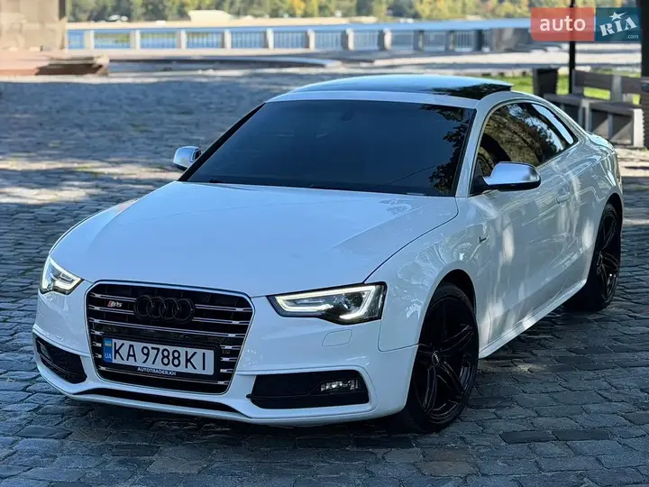 Audi S5 2012 photo 5