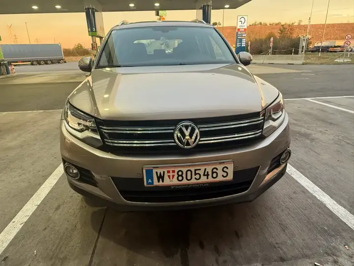 Volkswagen Tiguan 2011 photo 2