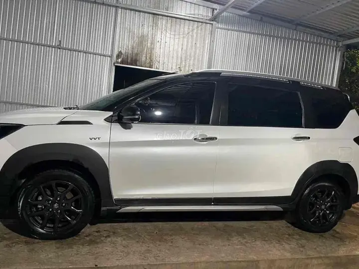 Suzuki Xl7