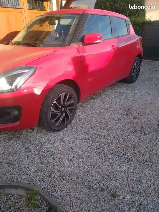 Suzuki Swift 2021 photo 3