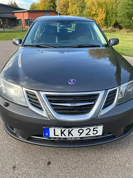 Saab 9-3 2010 photo 2
