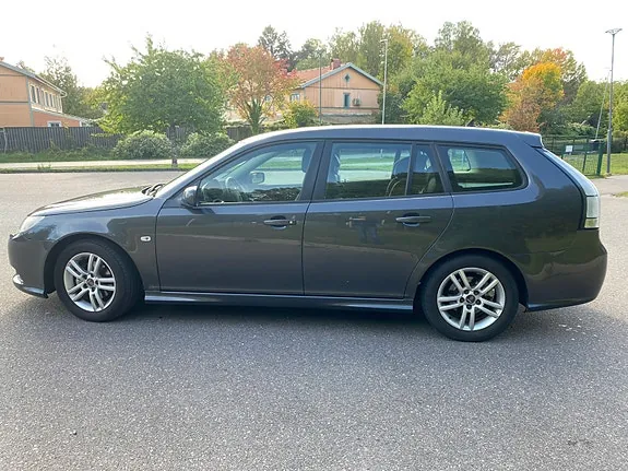 Saab 9-3 2010 photo 5
