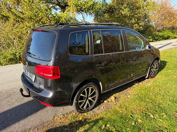 Volkswagen Touran 2015 photo 4