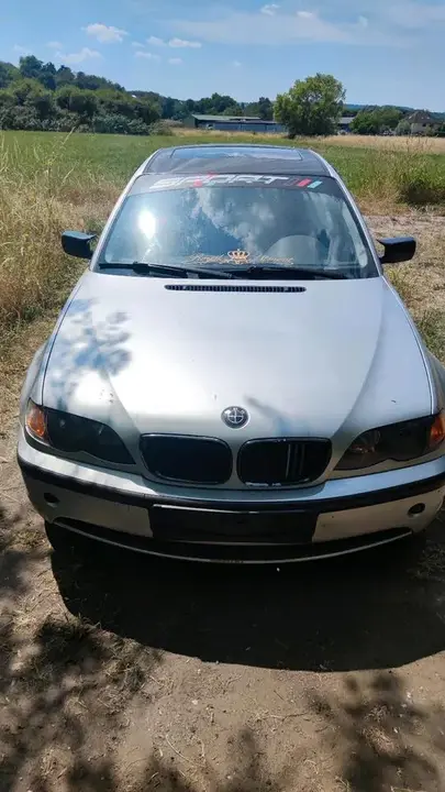 BMW 320