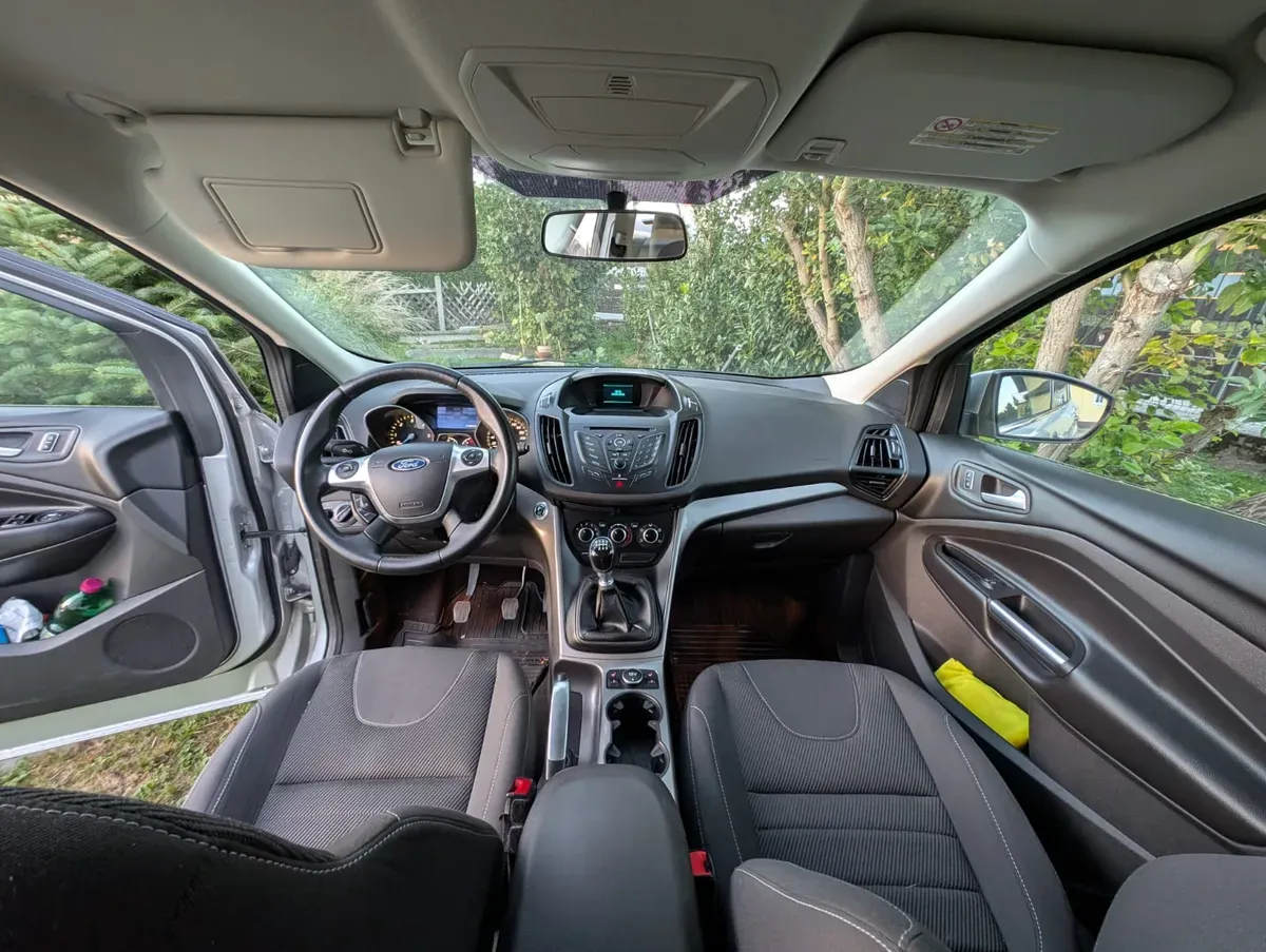 Ford Kuga 2014 photo 2