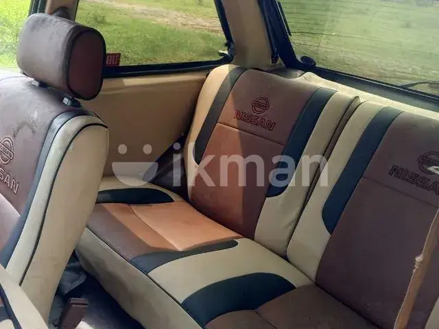 Nissan March 1988 photo 3