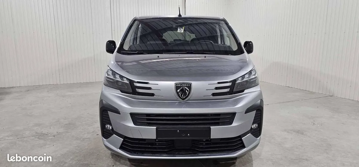 Peugeot Traveller 2026 photo 3