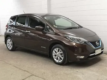 Nissan Note 2017 photo 2