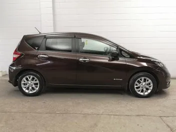 Nissan Note 2017 photo 4