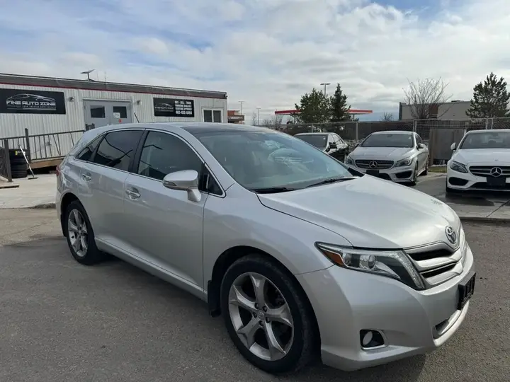 Toyota Venza 2014 photo 3