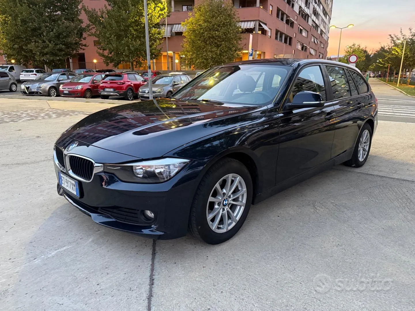 BMW 318 2014 photo 3
