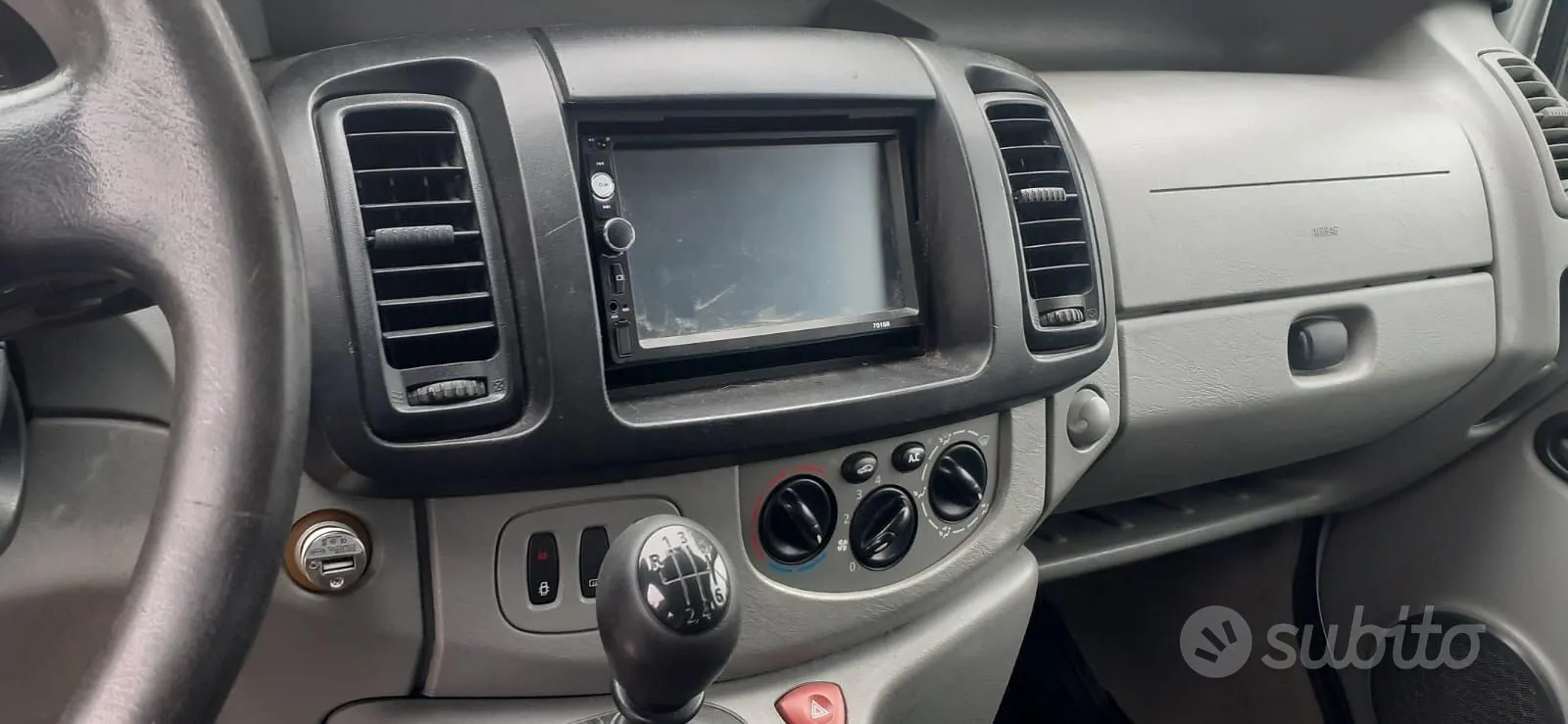 Nissan Primastar 2006 photo 3