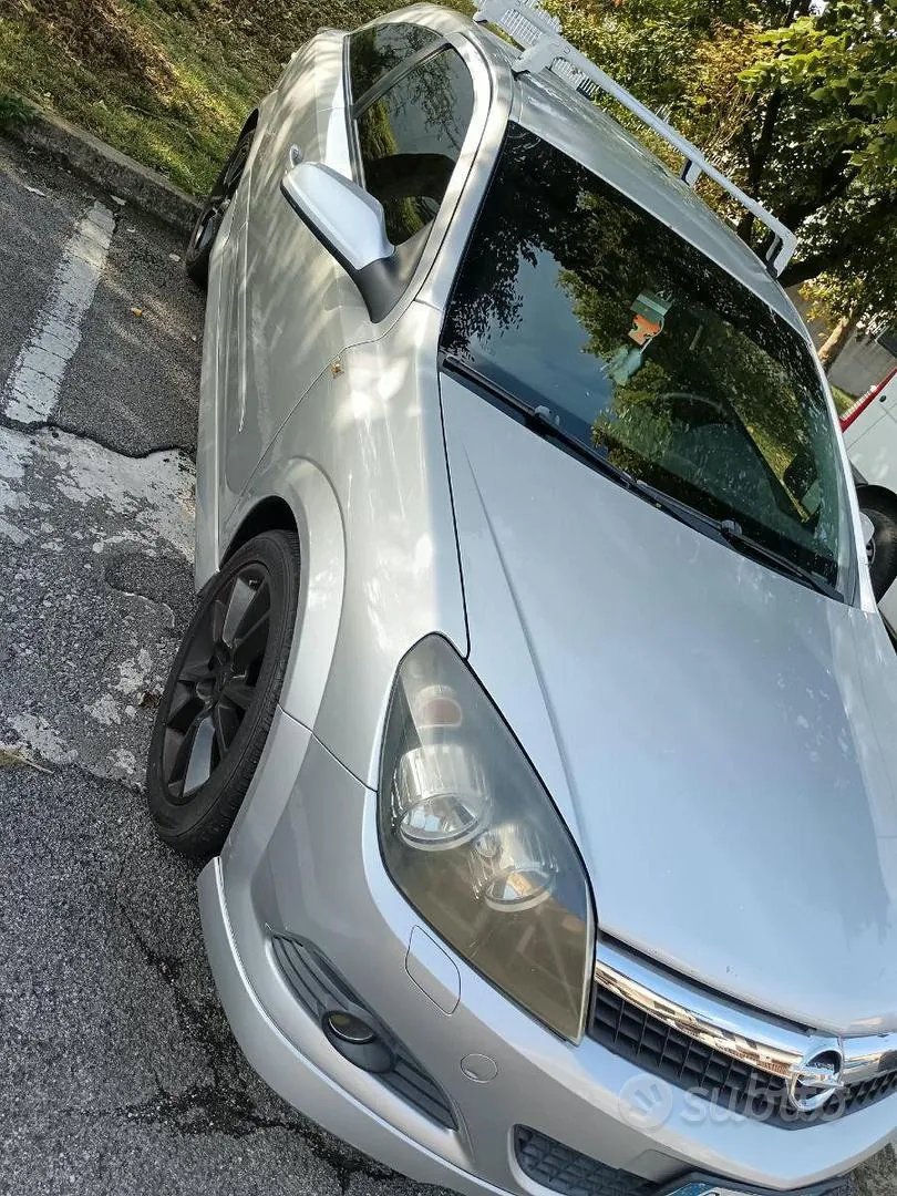 Opel Astra 2007 photo 2
