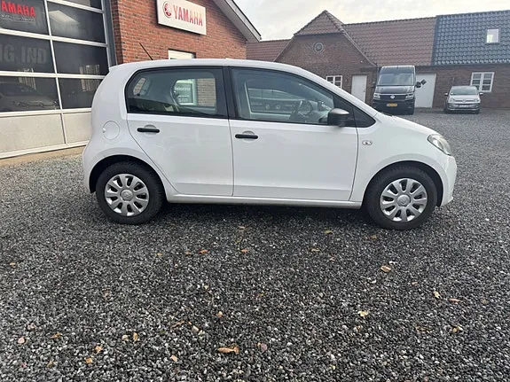 Skoda Citigo 2015 photo 4