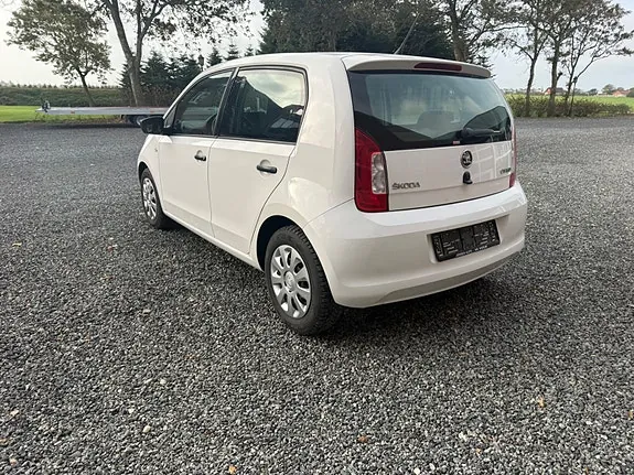 Skoda Citigo 2015 photo 3