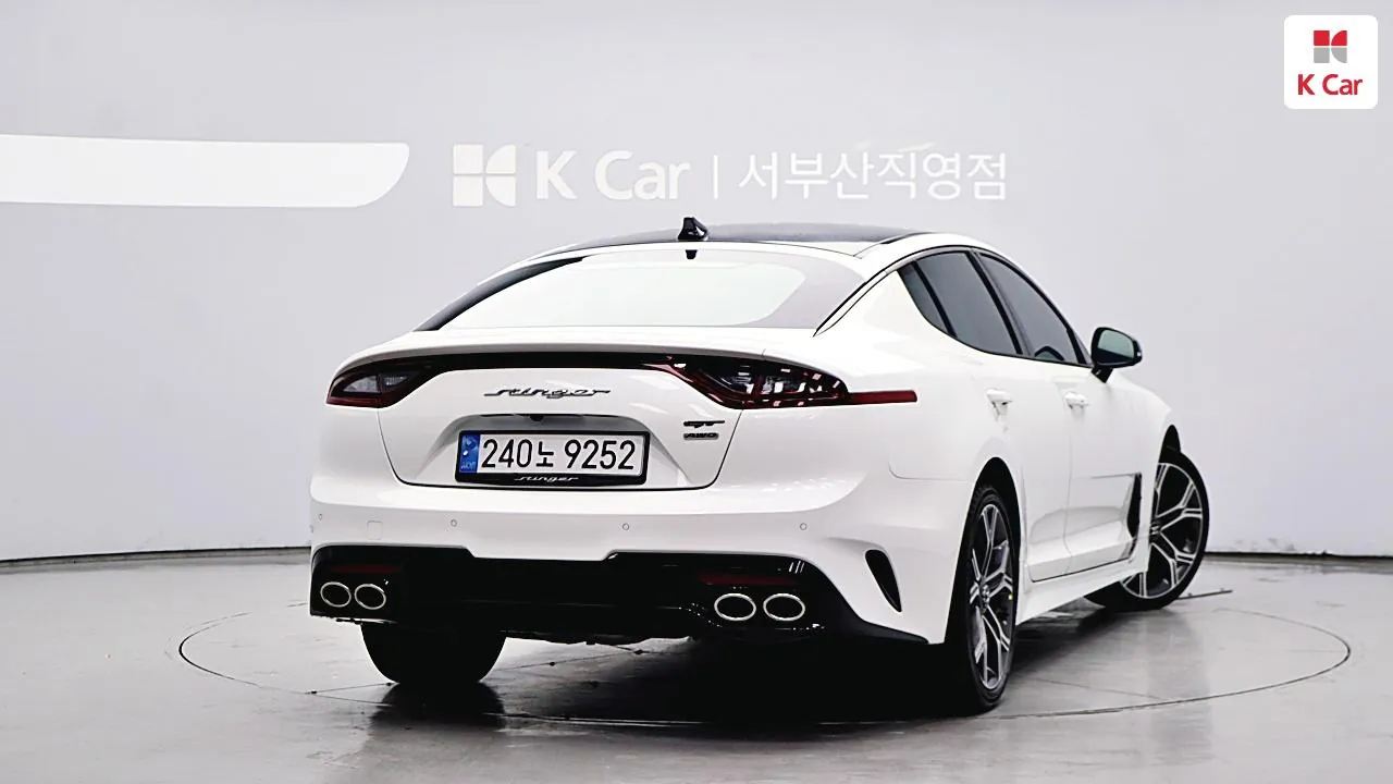 Kia Stinger 2020 photo 2