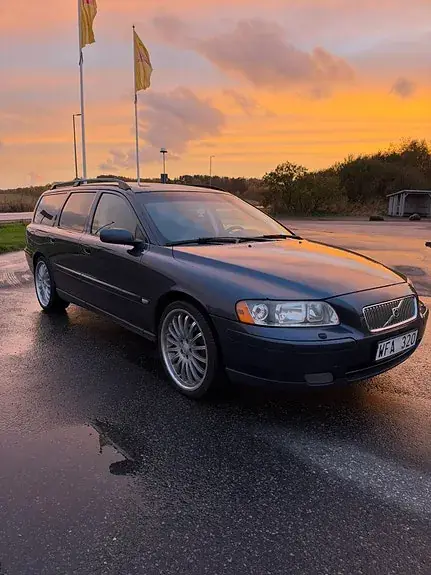 Volvo V70 2005 photo 2