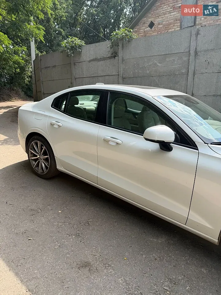 Volvo S60 2019 photo 5