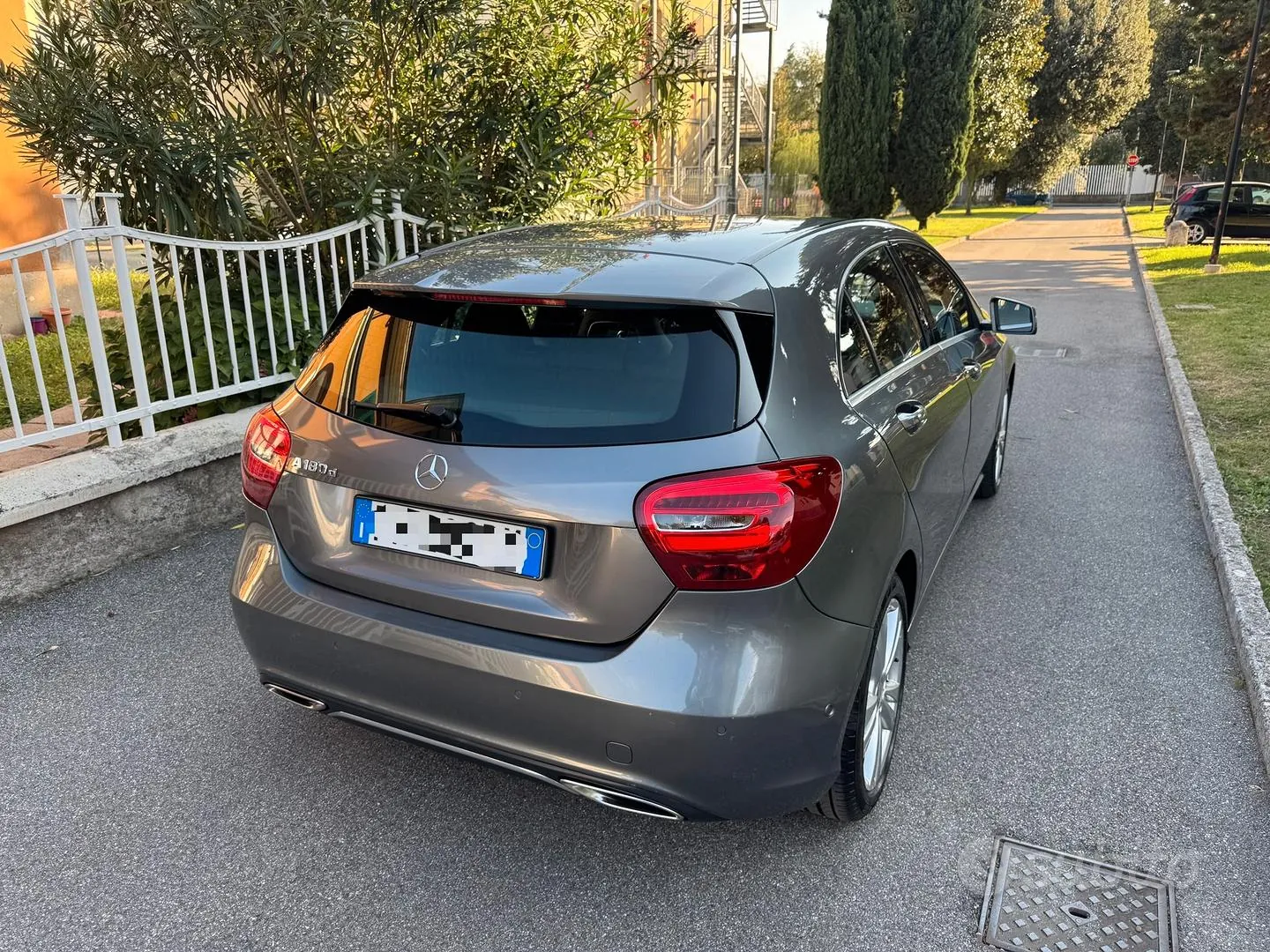 Mercedes-Benz A180D 2016 photo 4