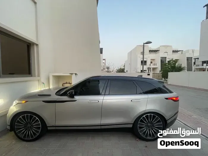 Land Rover Range Rover Velar 2018 photo 3