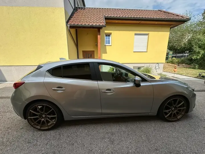 Mazda Mazda3 2014 photo 3