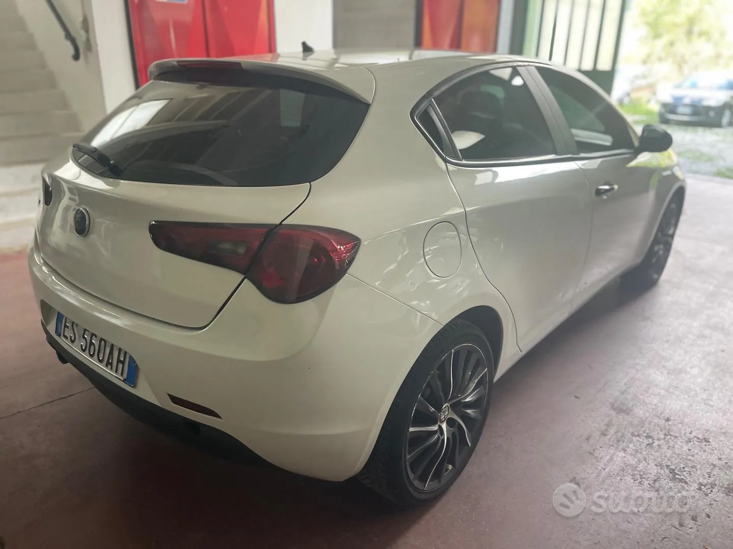 Alfa Romeo Giulietta 2013 photo 4