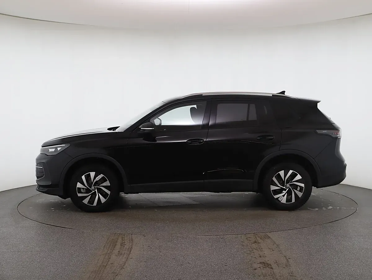 Volkswagen Tiguan 2026 photo 2