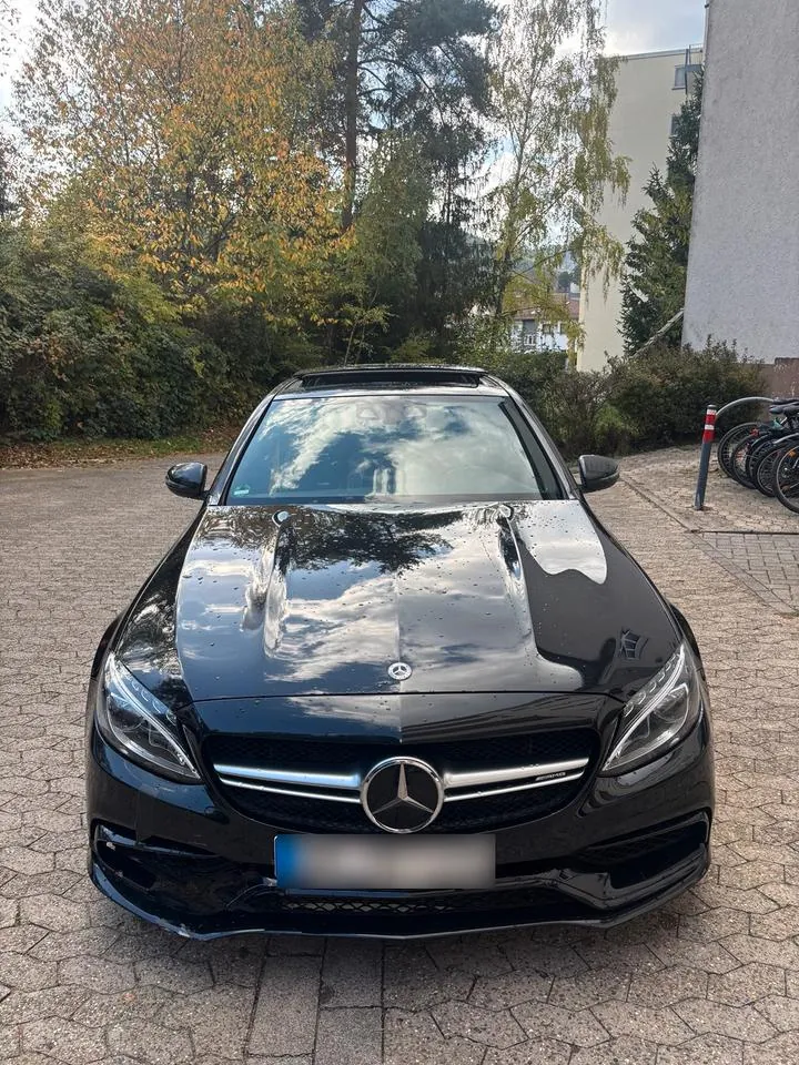 Mercedes-Benz C63
