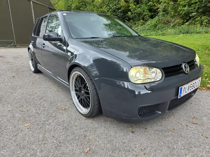 Volkswagen Golf 2000 photo 2