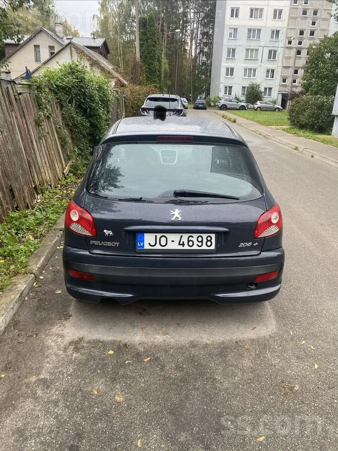 Peugeot 206 2009 photo 3