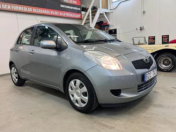 Toyota Yaris 2006 photo 2