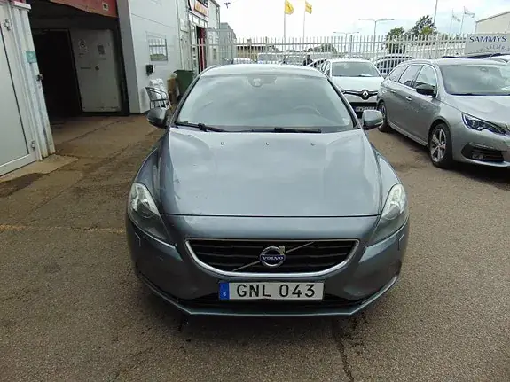 Volvo V40 2015 photo 3